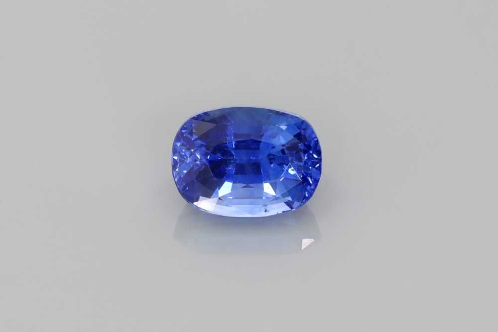 Szafir 1,66 ct, niebieski, szlif cushion