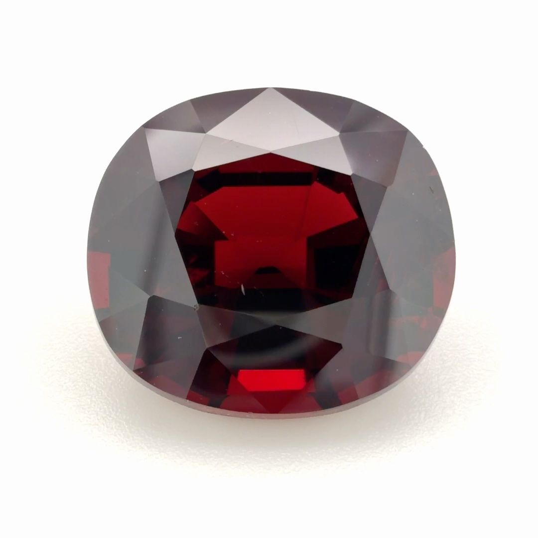 9.67 ct Garnet