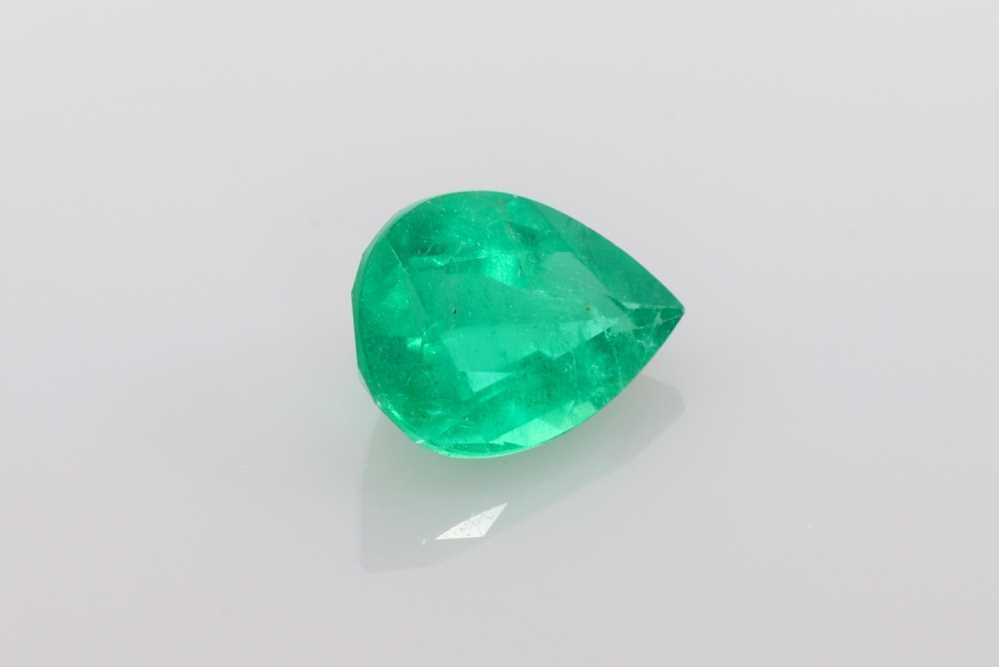 Szmaragd 1,04 ct, zielony, szlif gruszka