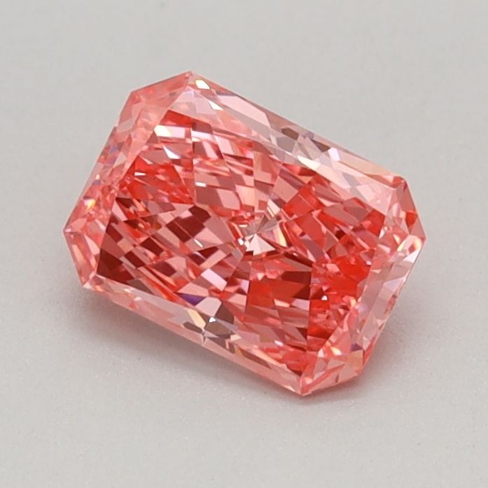 0.49 CT Fancy Vivid Pink RADIANT