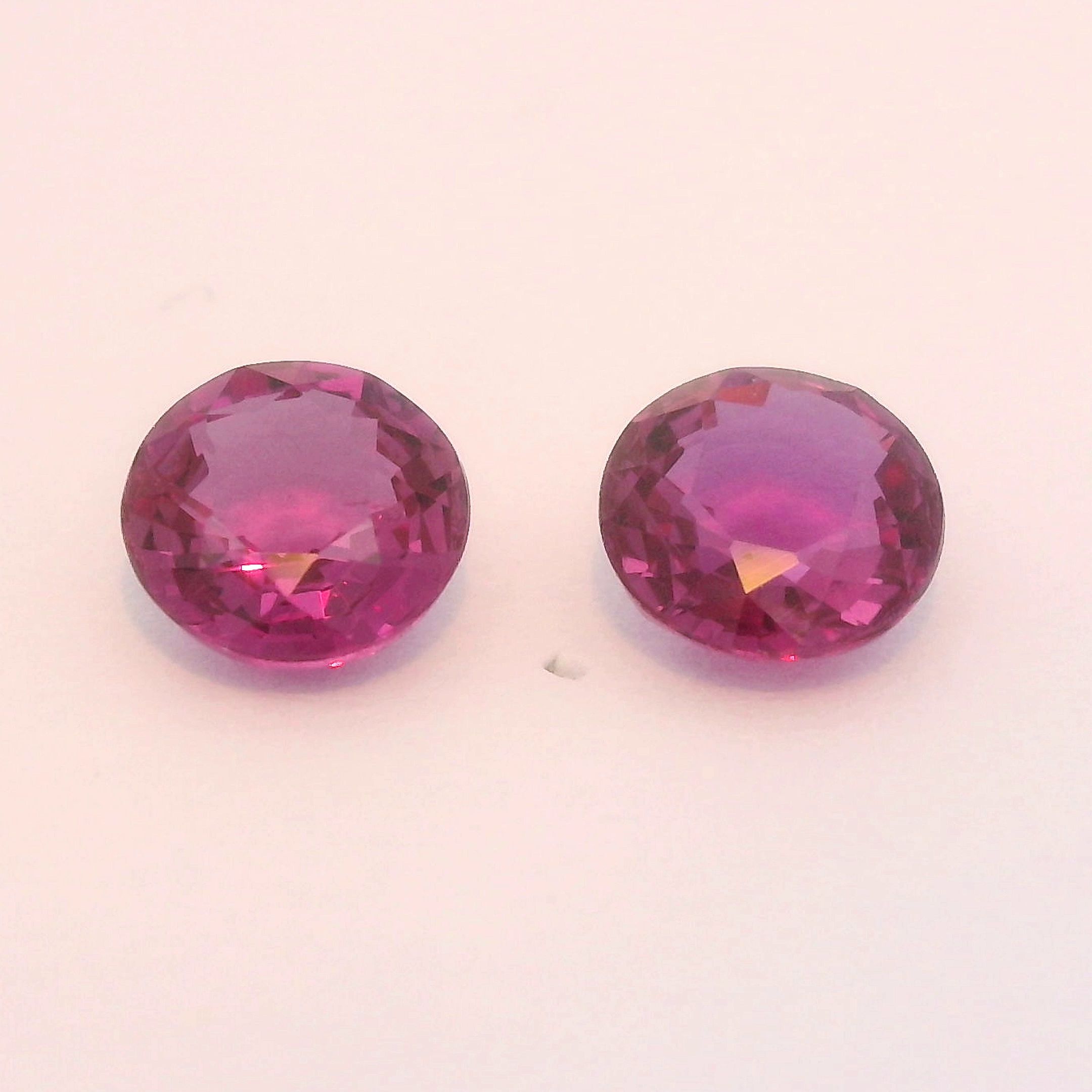 Rubin 1,29 ct, czerwony, szlif okrągły
