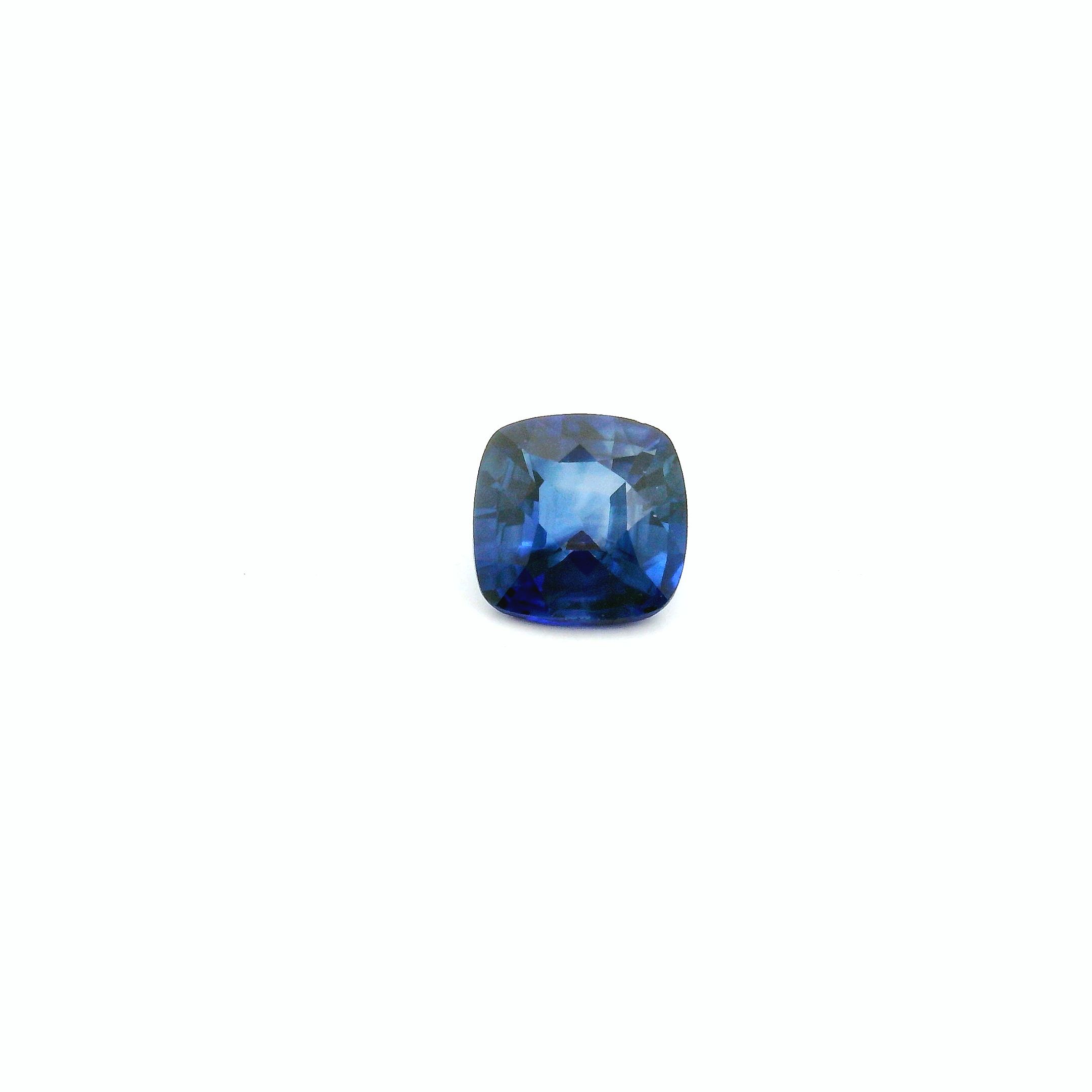0.61 ct Cushion Sapphire