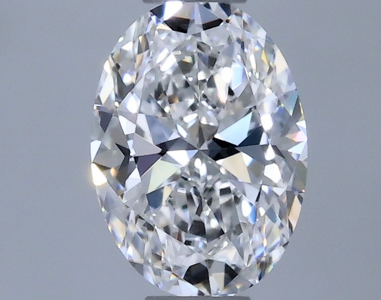 Prírodný diamant oval,...