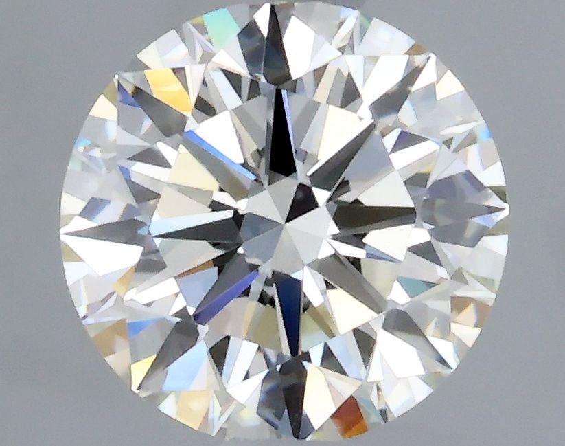 Prírodný diamant okrúhly...