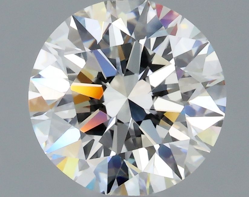 Prírodný diamant okrúhly...