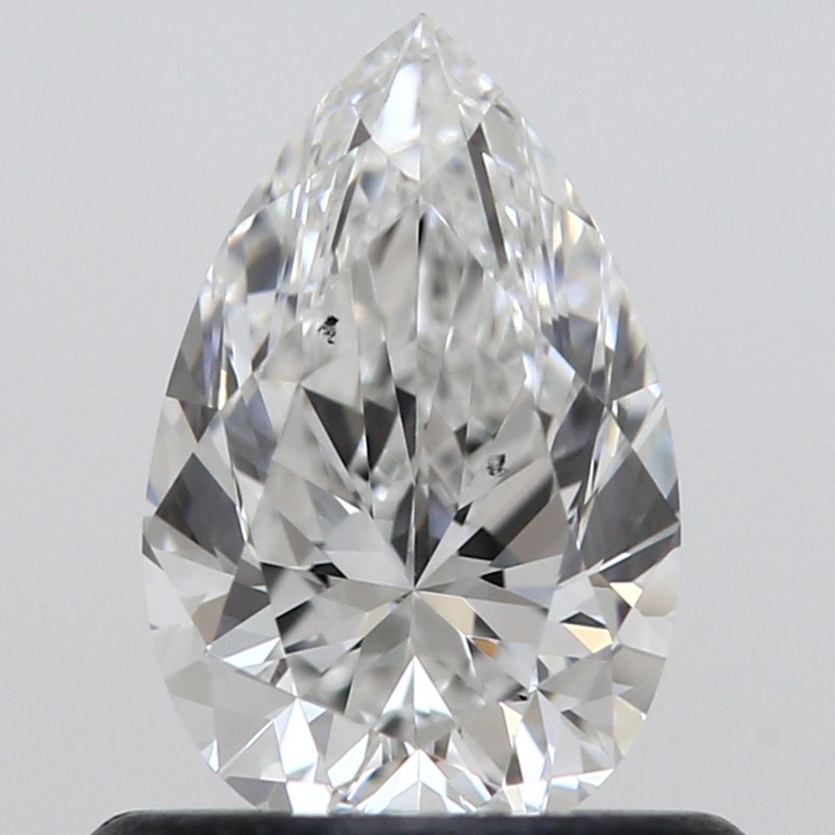 0.70 Carati F VS2 Goccia Diamante