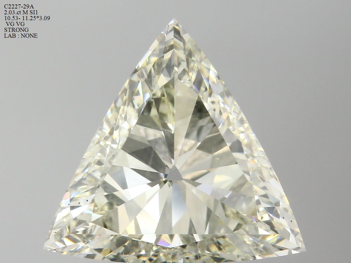 Prírodný diamant trillion,...