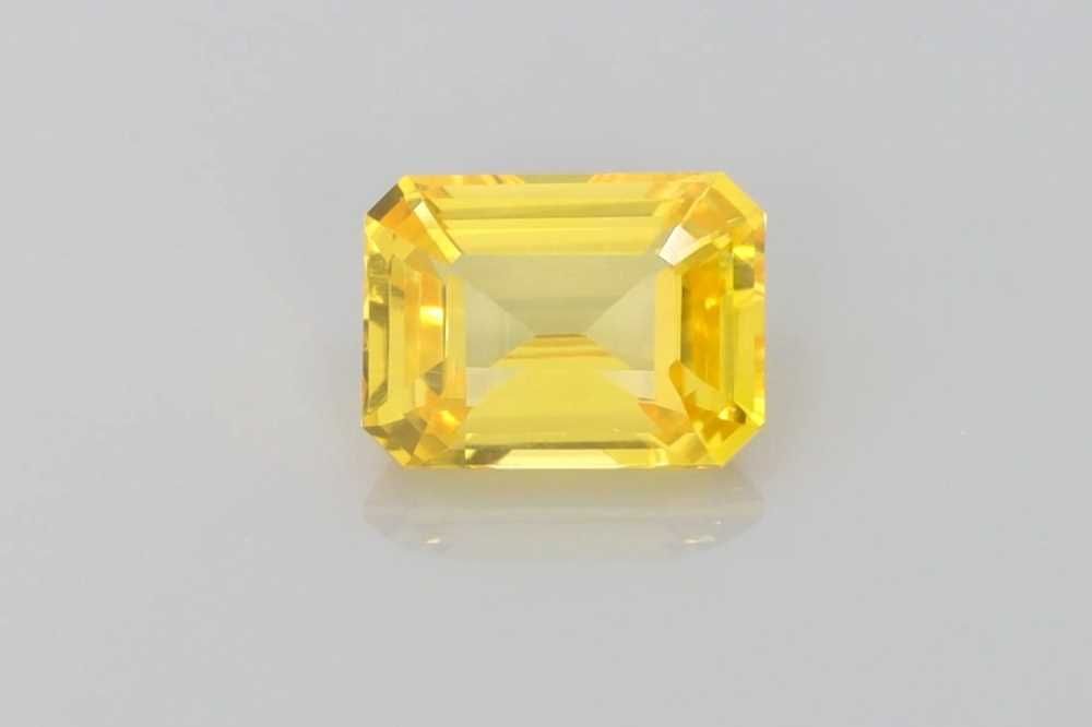 3.04 ct Sapphire