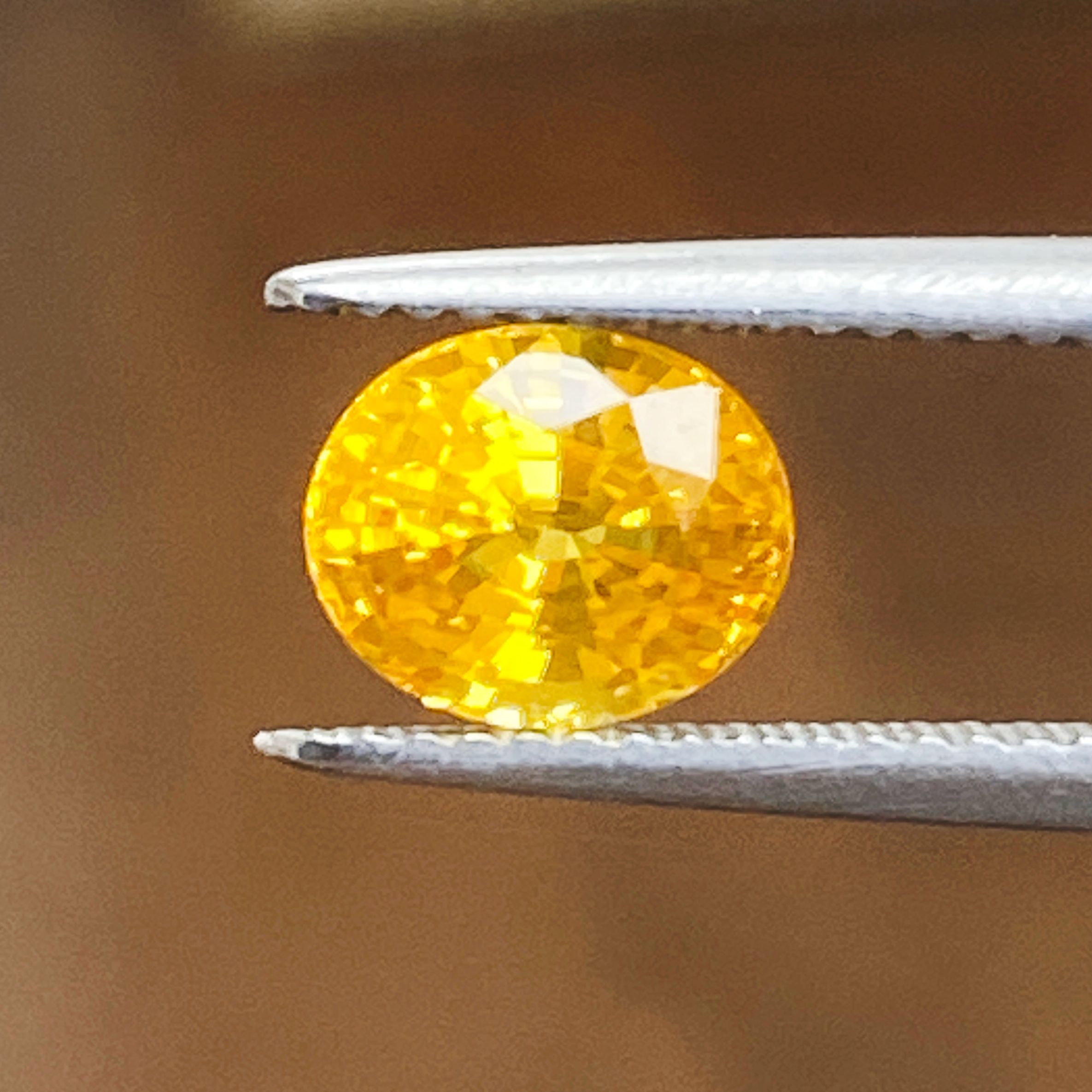 SAPPHIRE FACETED 1.96ct YELLOW Yellow EC SRILANKA HEATED