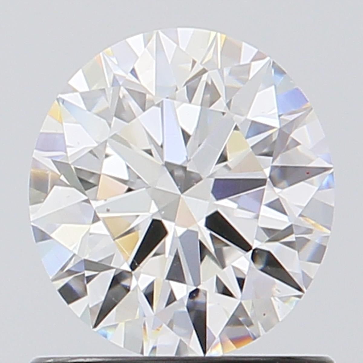 Prírodný diamant okrúhly...