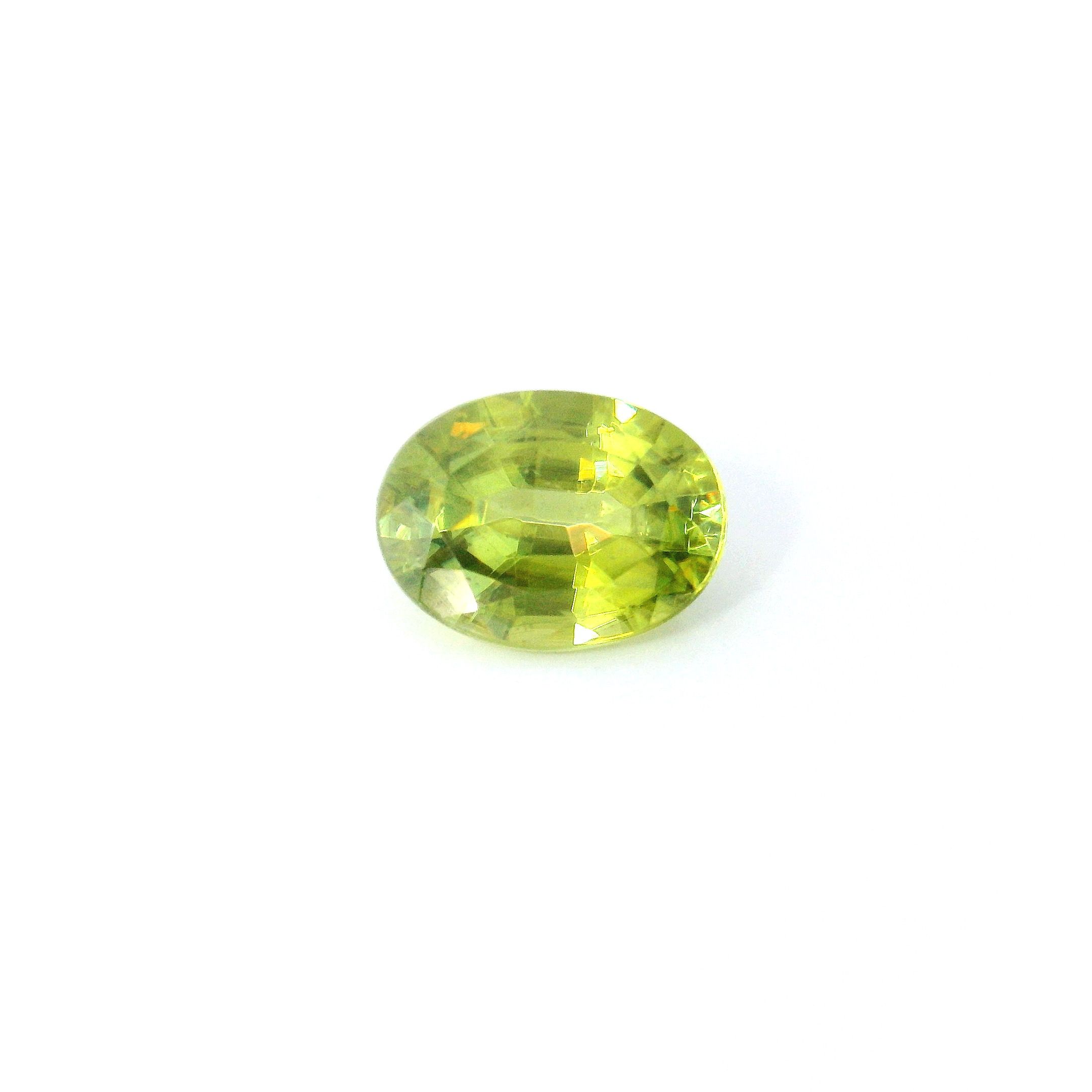 Sfen 1,48 ct, zielony, szlif owalny