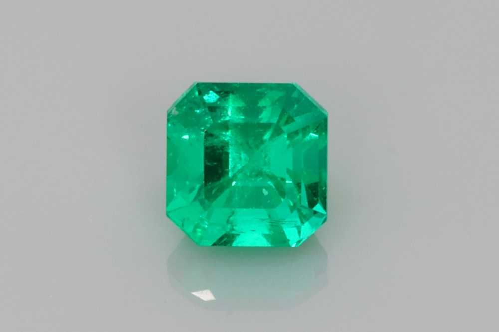0.42 ct Emerald