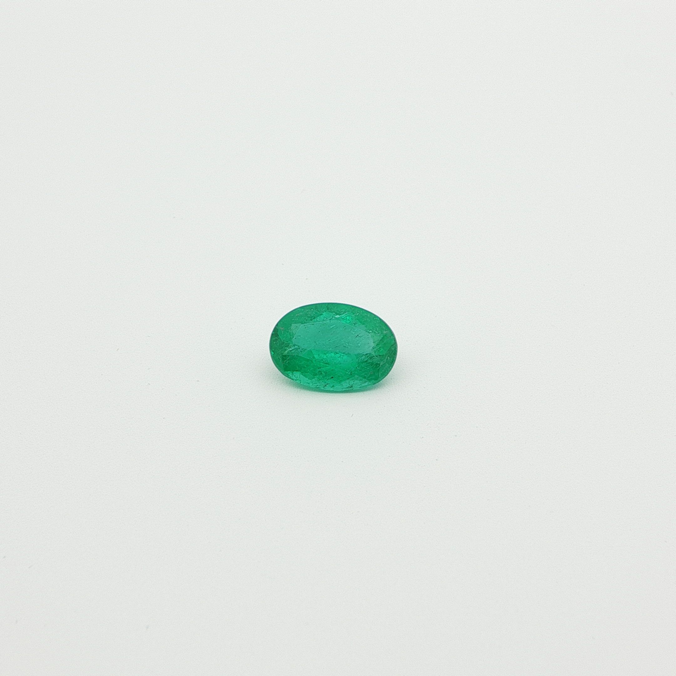 Szmaragd 1,71 ct, zielony, szlif owalny