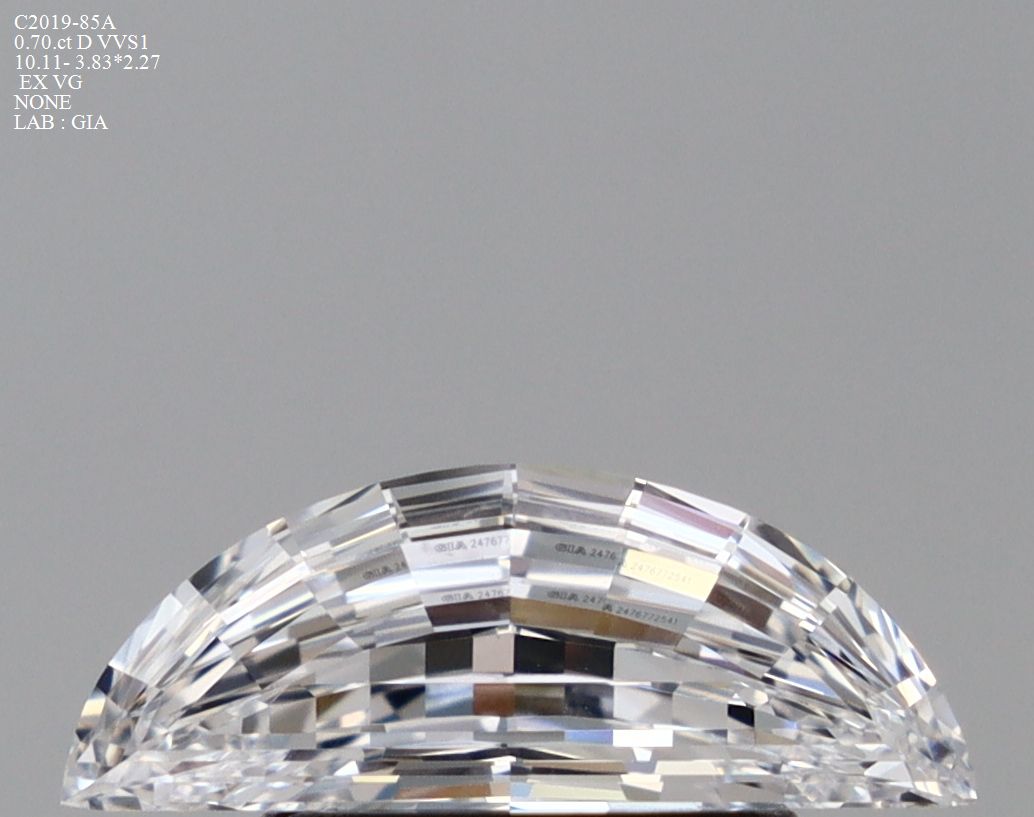 Prírodný diamant half moon,...