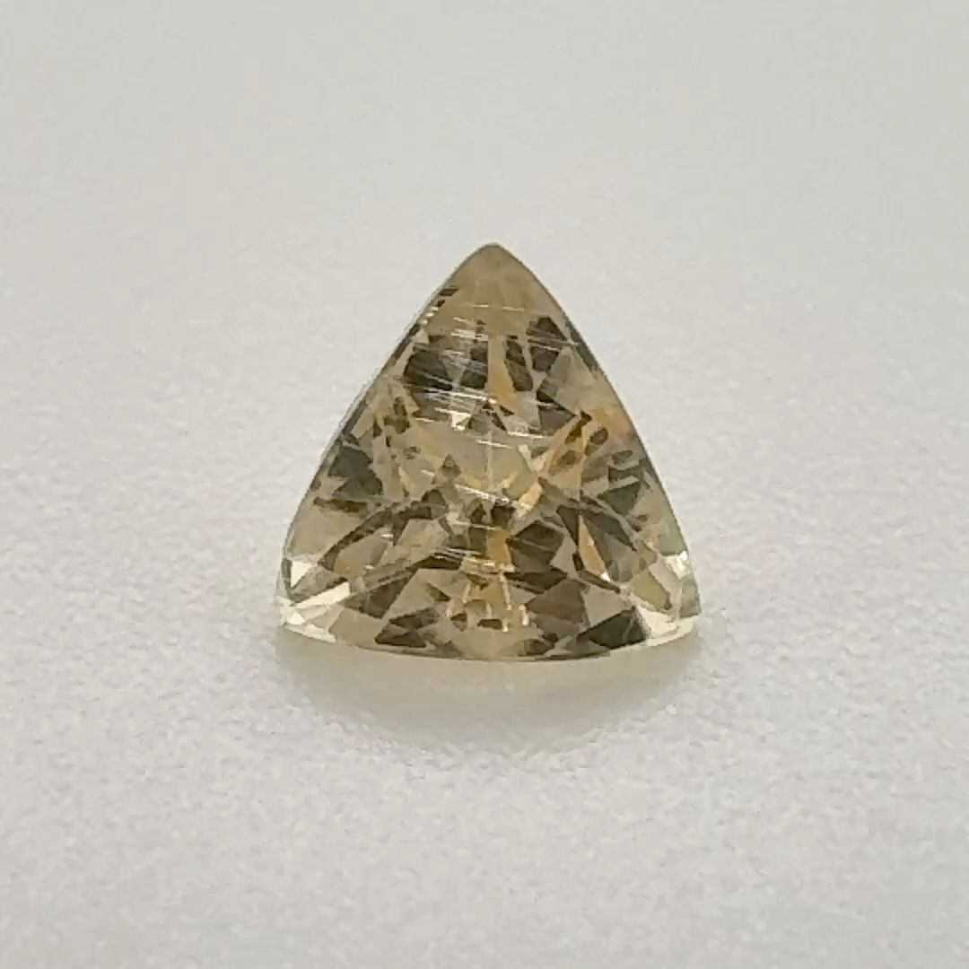 0.61 ct Topaz