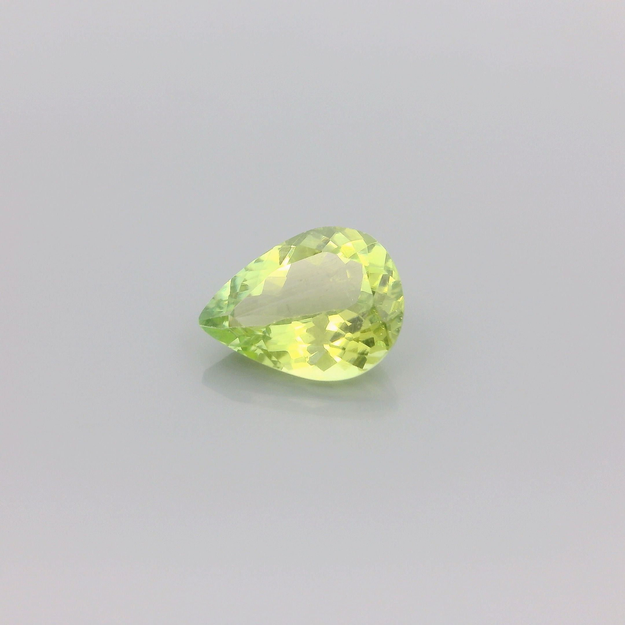 Turmalin 1,62 ct, zielony, szlif gruszka