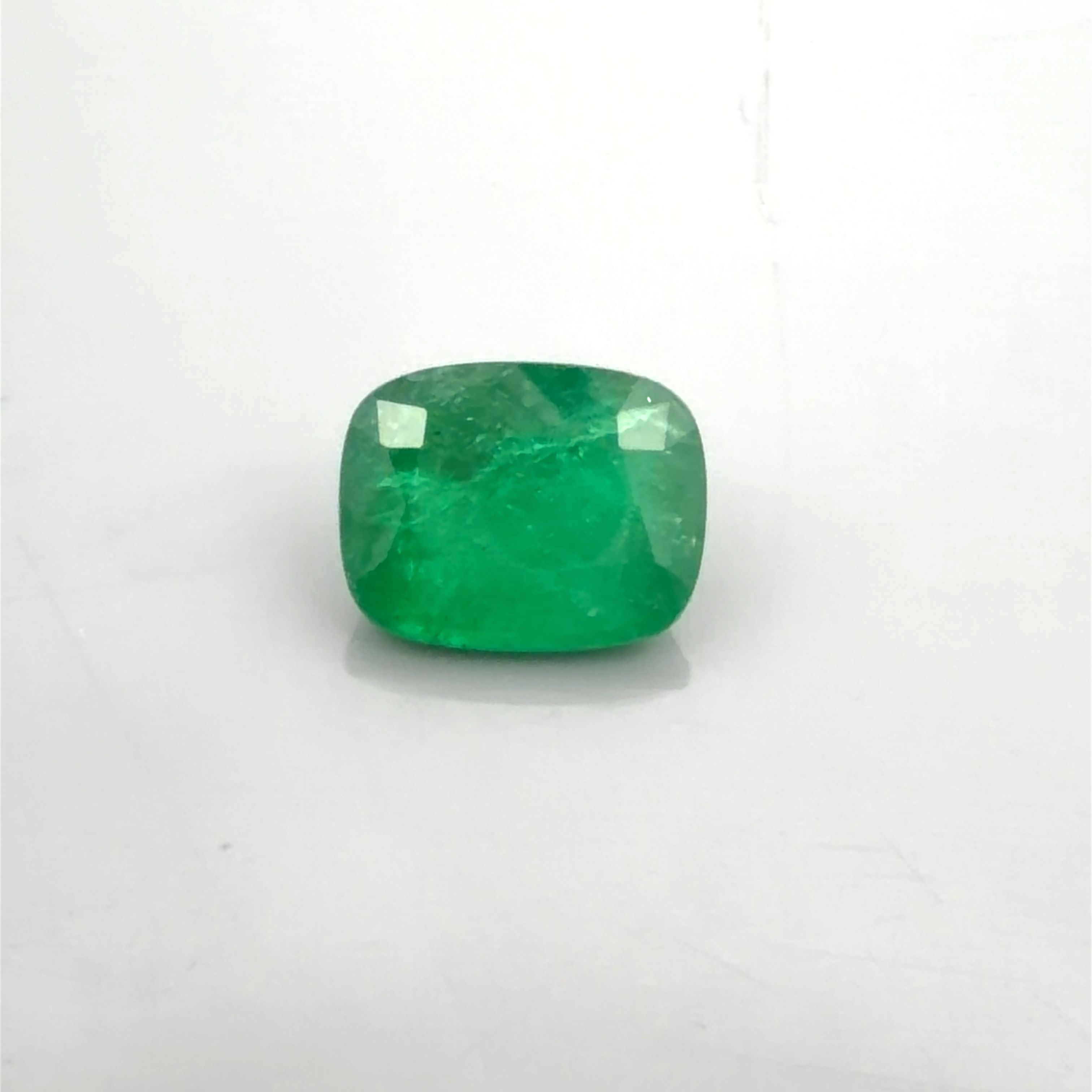 Szmaragd 15,09 ct, zielony, szlif cushion