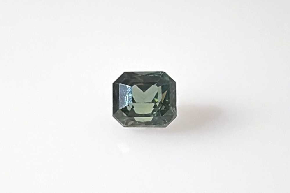 0.94 ct Sapphire