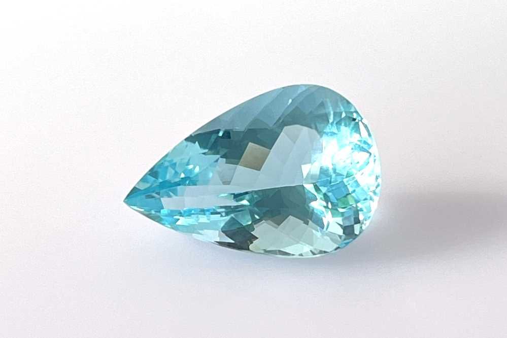 AQUAMARINE FACETED 9.3ct BLUE BLUE SI MOZAMBIQUE NONE