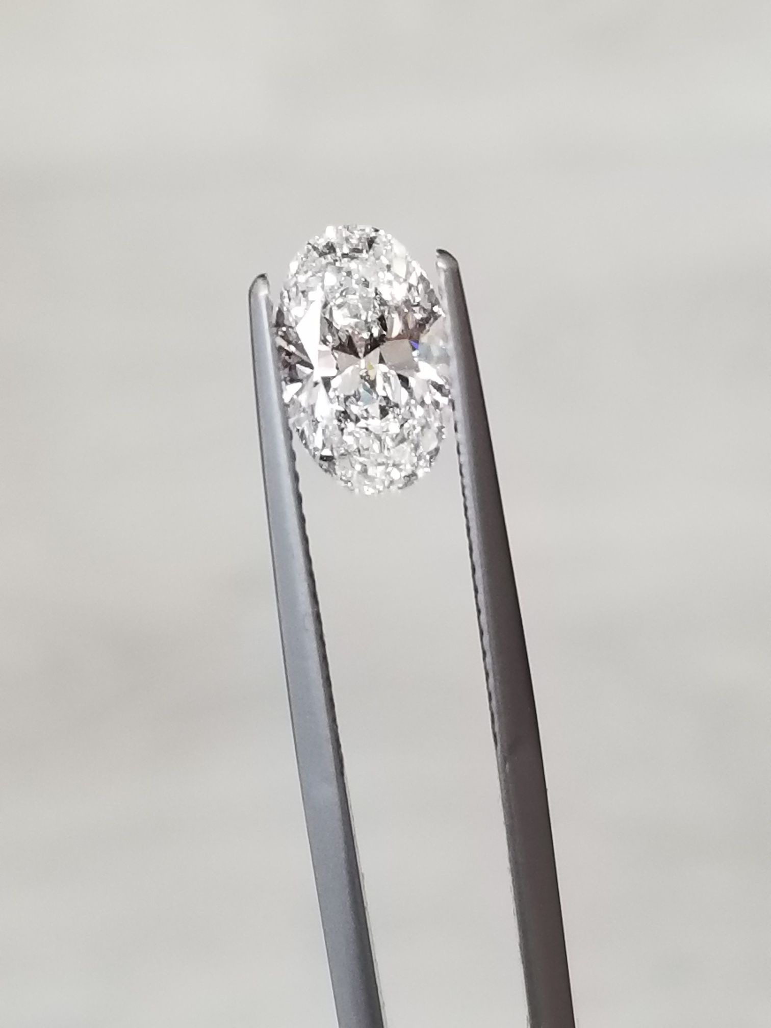 Prírodný diamant oval, VS2,...