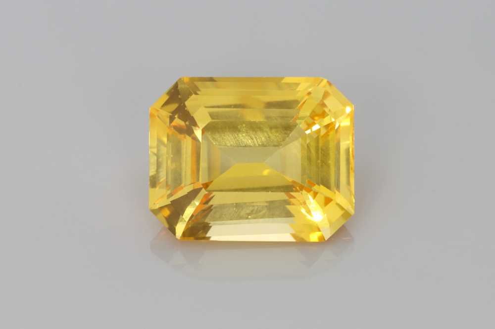 5.01 ct Sapphire