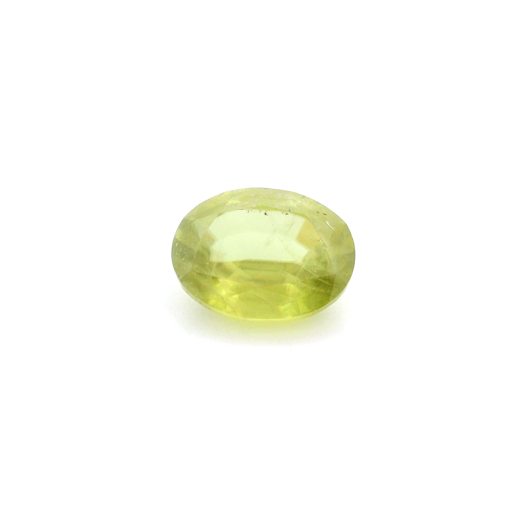 Sfen 2,23 ct, zielony, szlif owalny