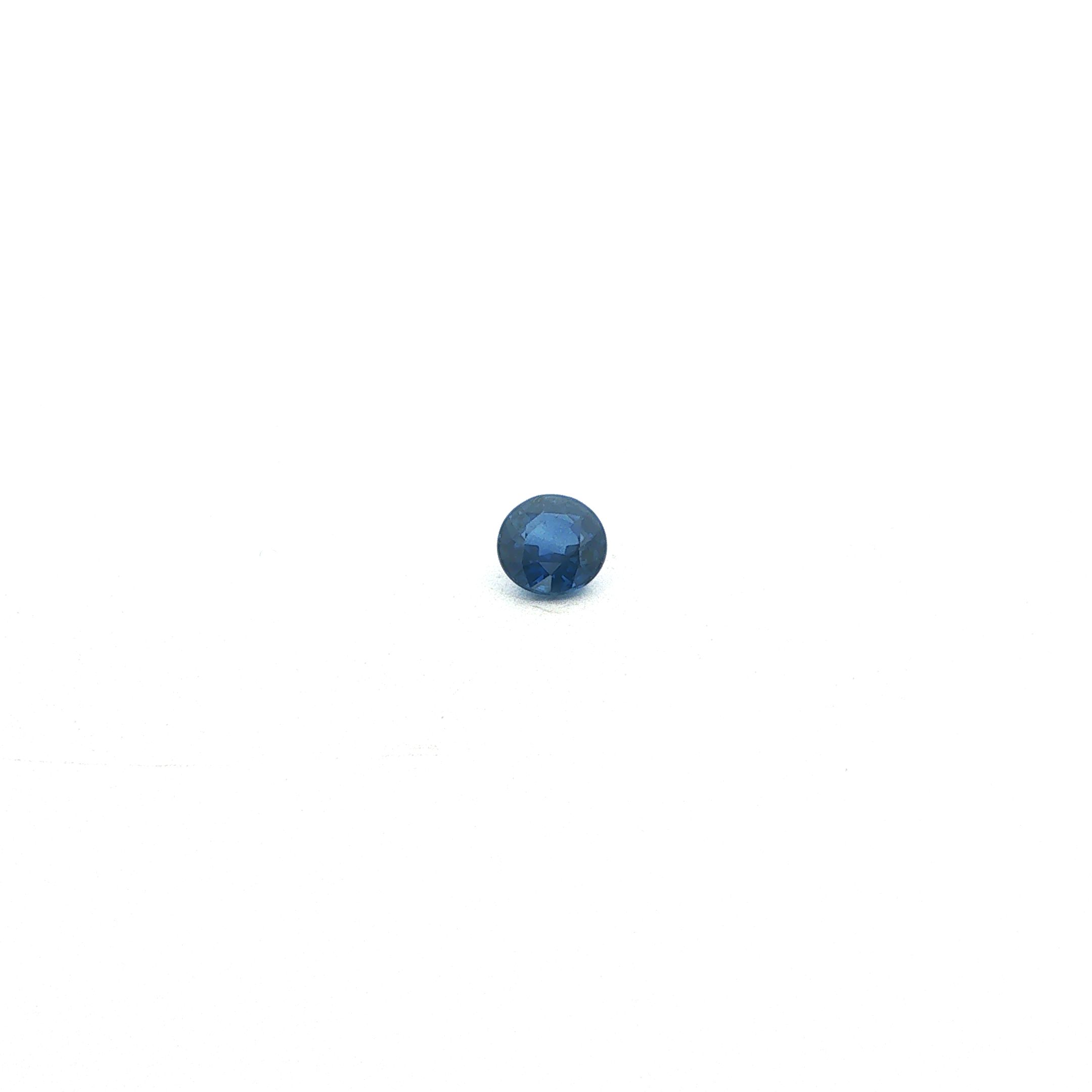 0.55 ct Round sapphire