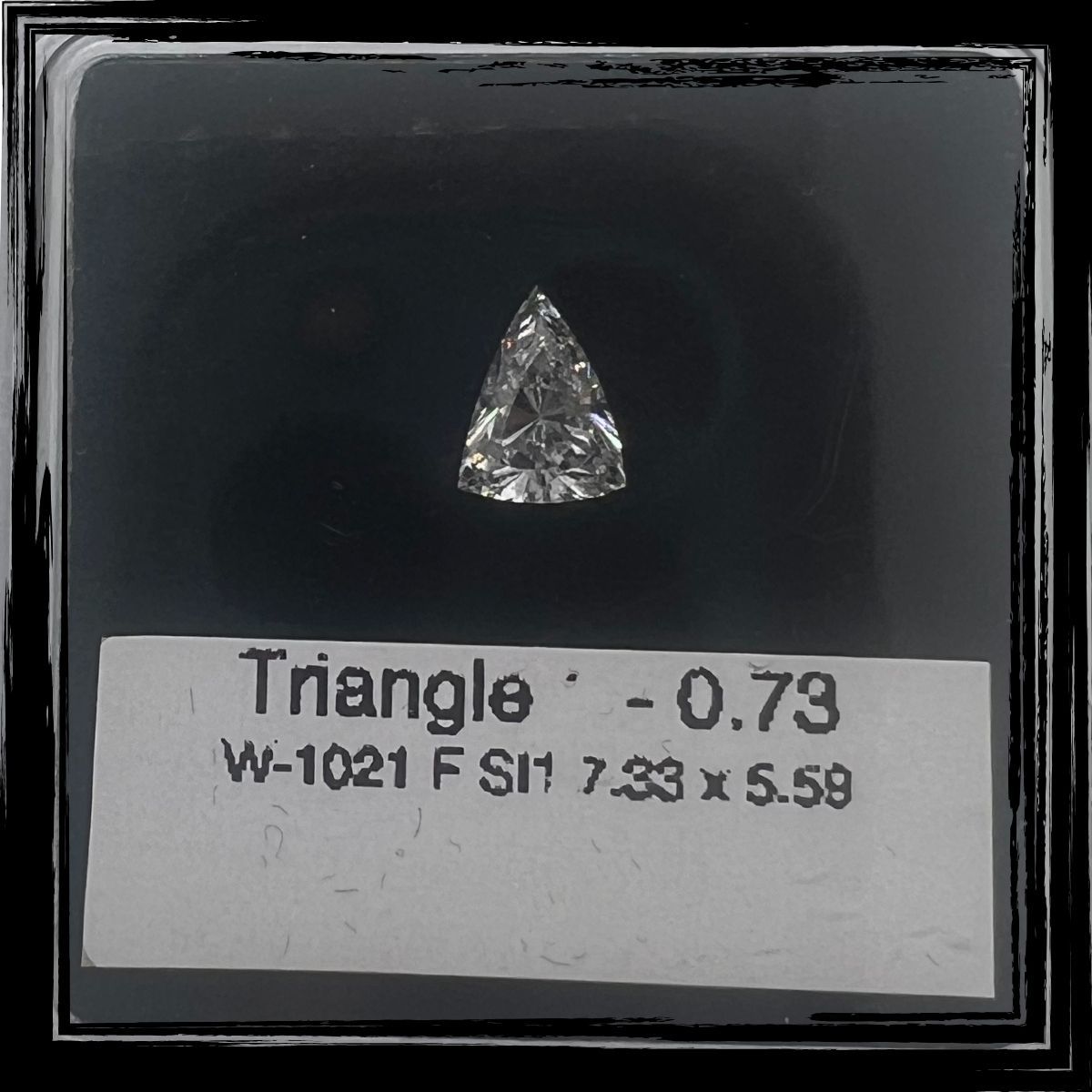 Prírodný diamant triangel,...