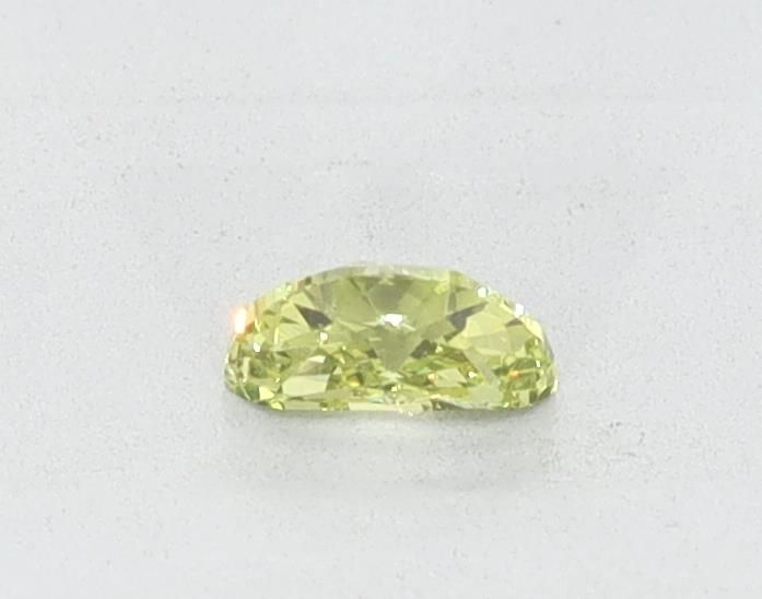 0.17 CT Green HALF MOON