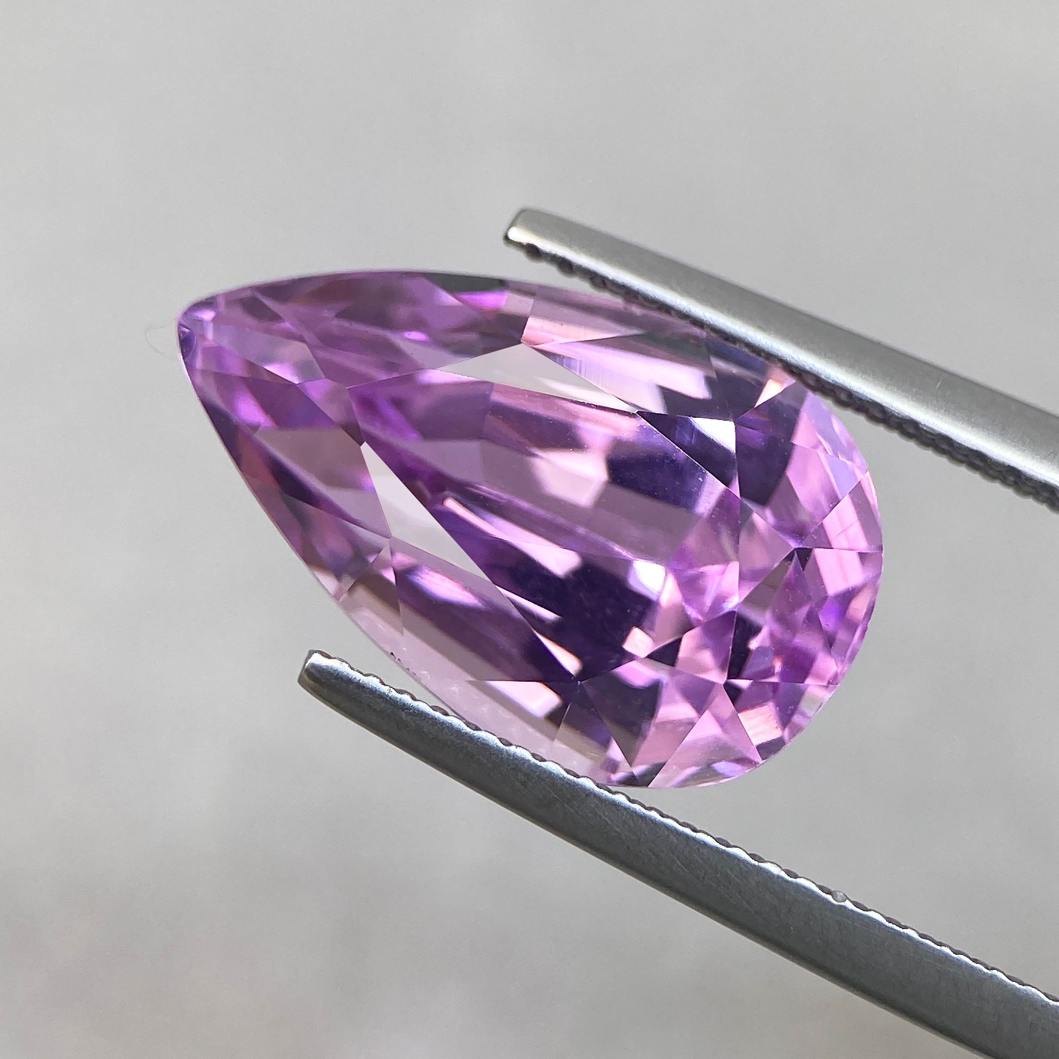 KUNZITE FACETED 12.36ct PURPLE Purple Pink EC PAKISTAN NONE