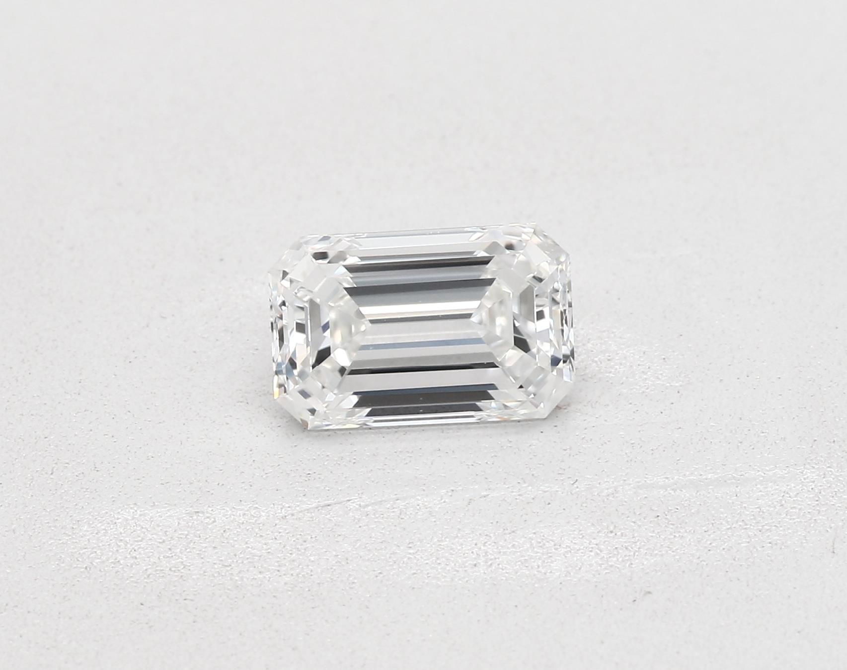 Prírodný diamant emerald,...