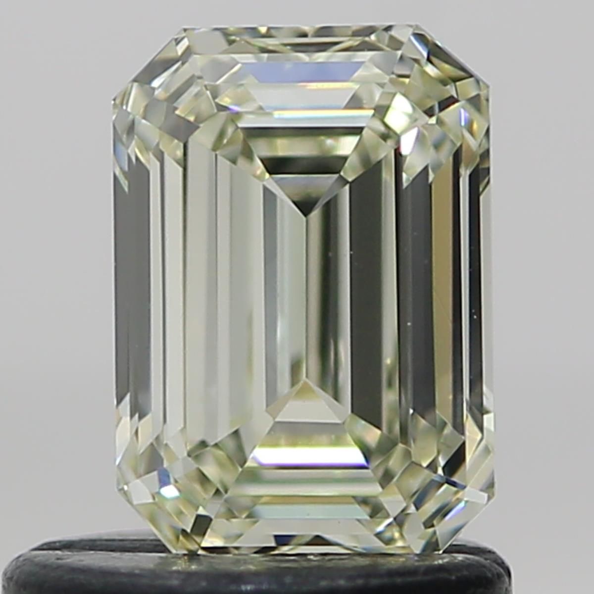 Prírodný diamant emerald,...