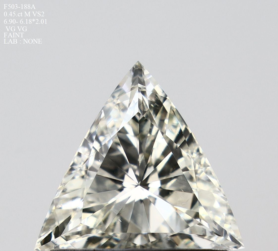 Prírodný diamant triangel,...