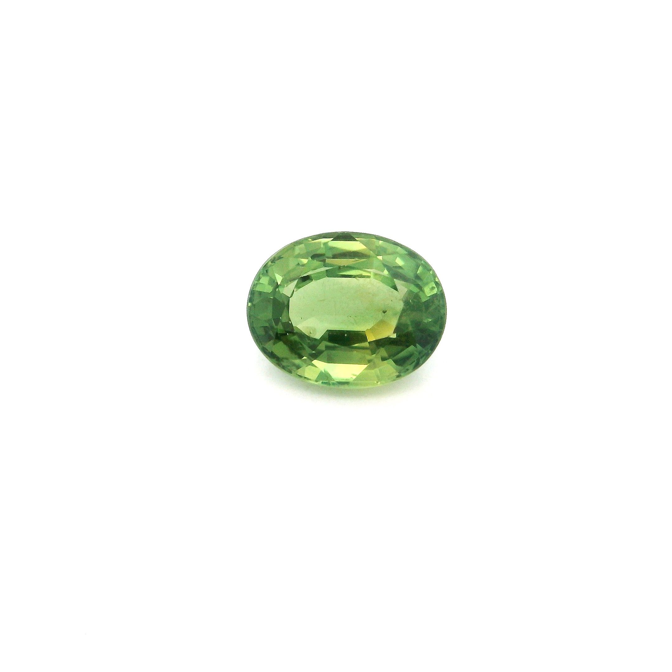 Szafir 2,42 ct, zielony, szlif owalny
