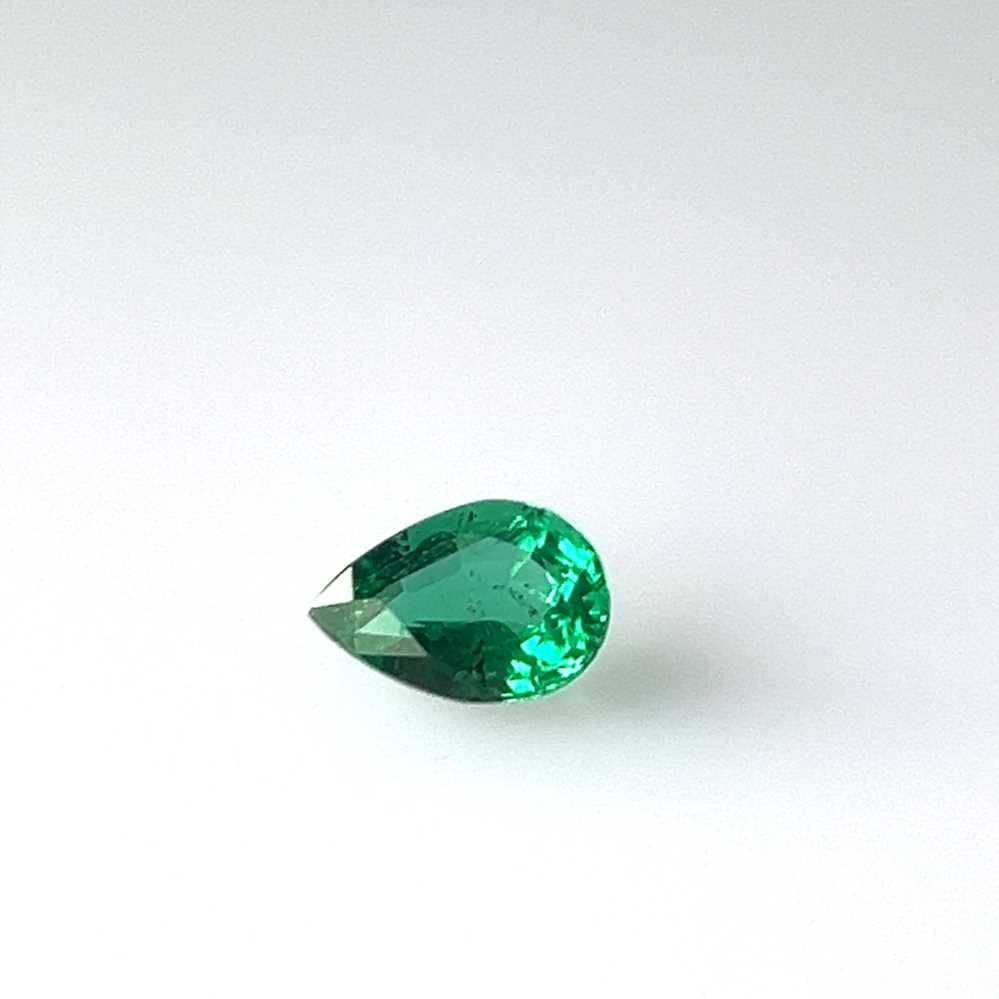EMERALD Pear 0.6ct GREEN SI FACETED