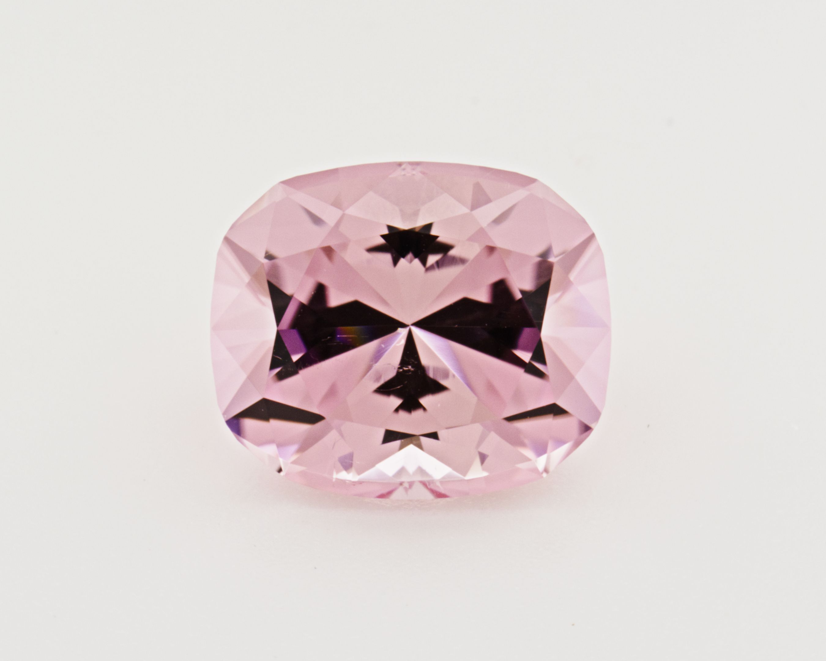Turmalin 3,03 ct, różowy, szlif cushion