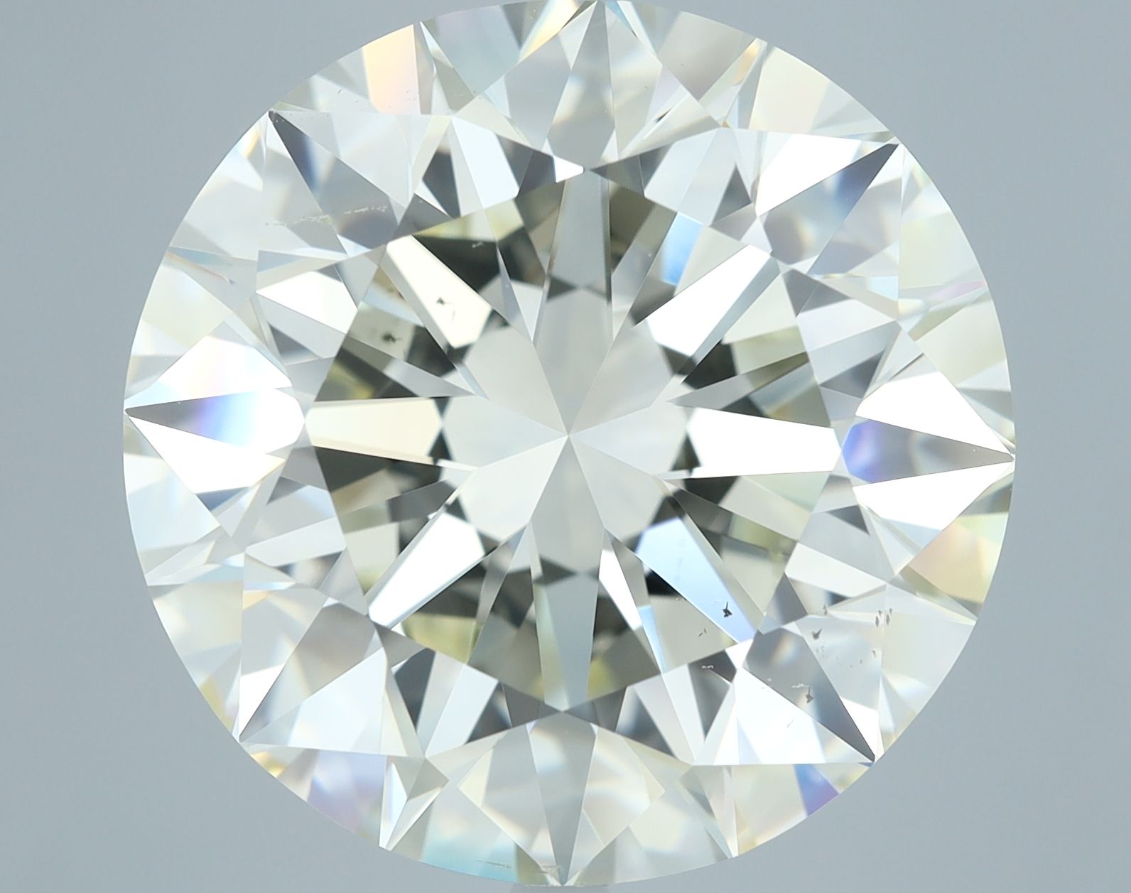 Prírodný diamant okrúhly...