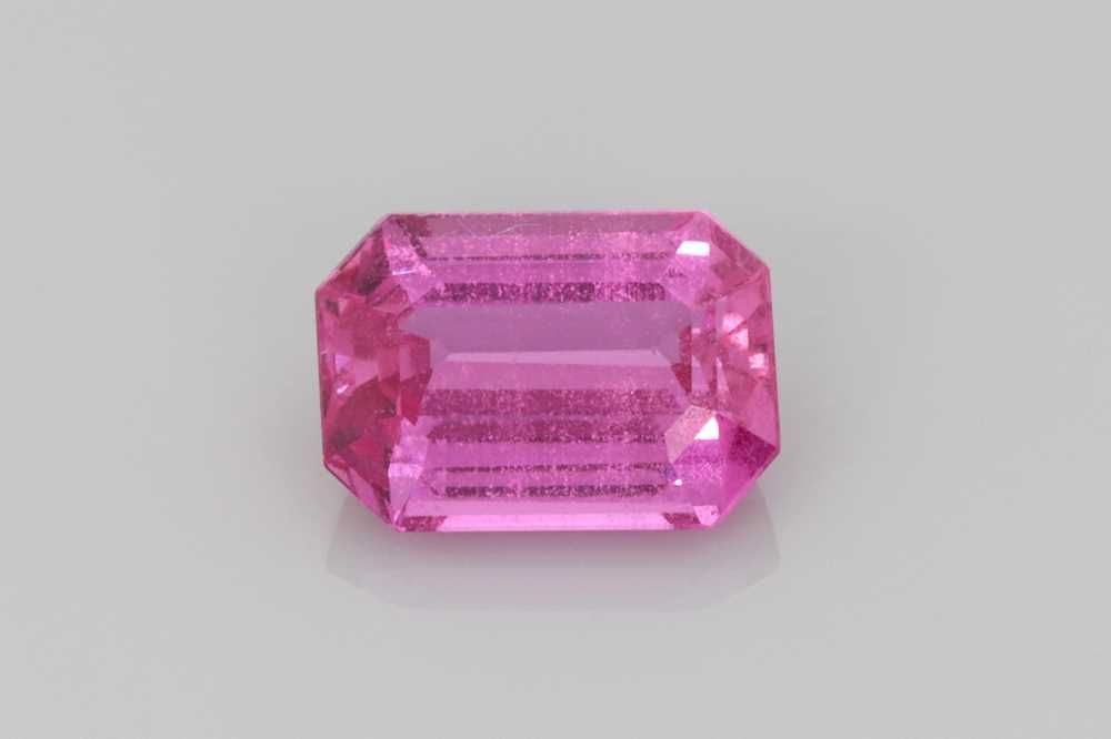 SAPPHIRE FACETED 1.94ct PINK Vivid PINK SI MADAGASCAR HEATED
