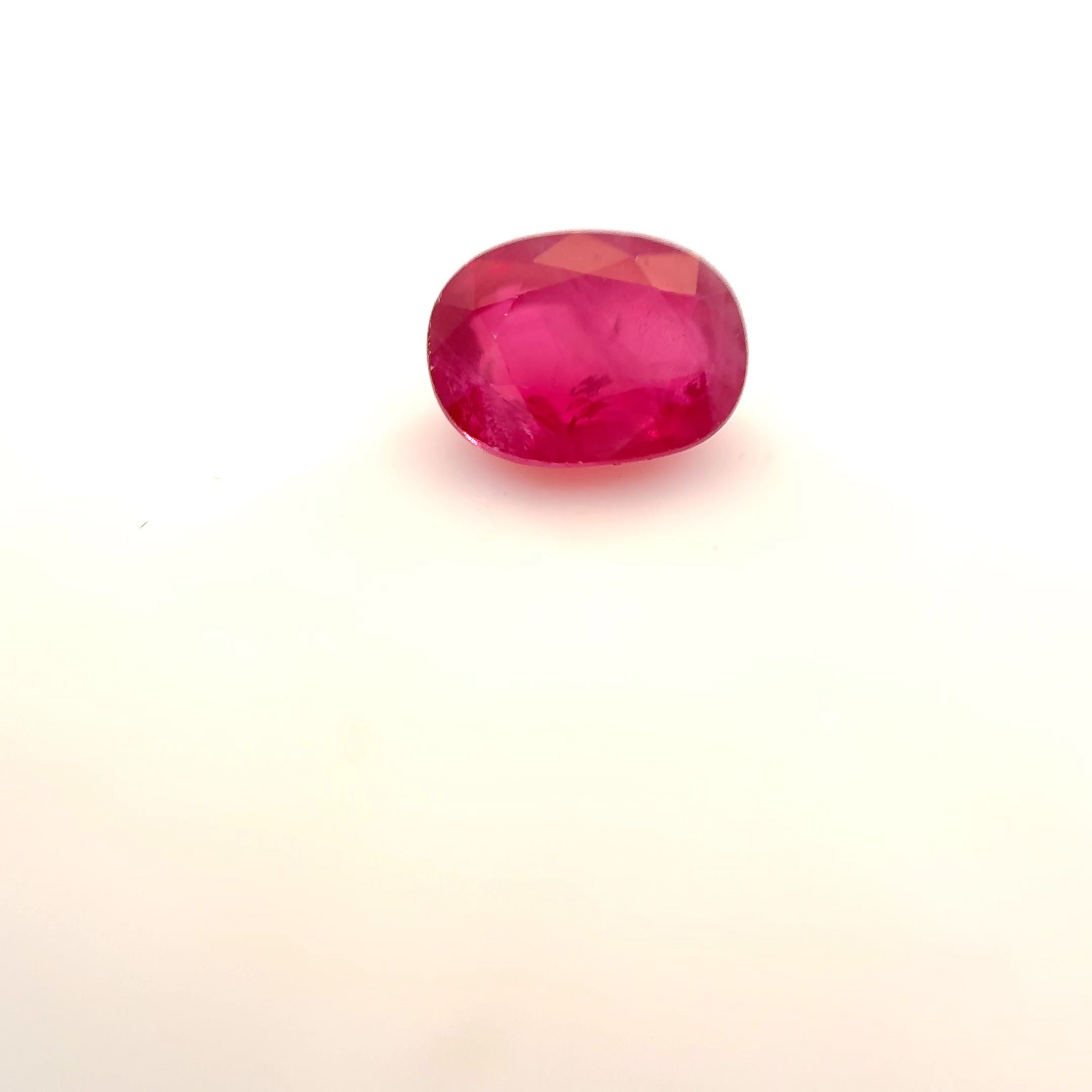 Rubin 1,00 ct, czerwony, szlif owalny
