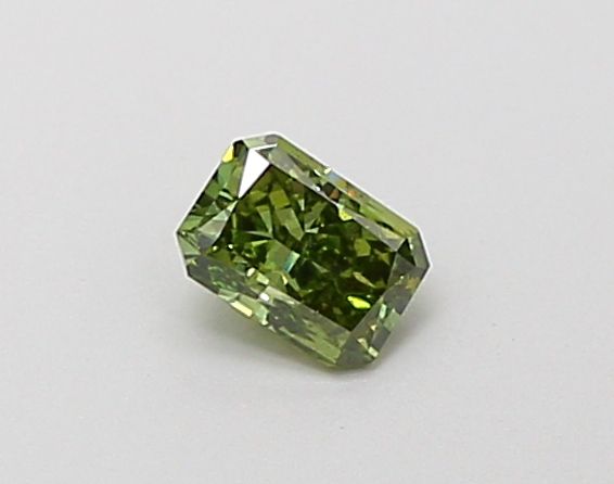 0.23 CT Fancy Vivid Green RADIANT
