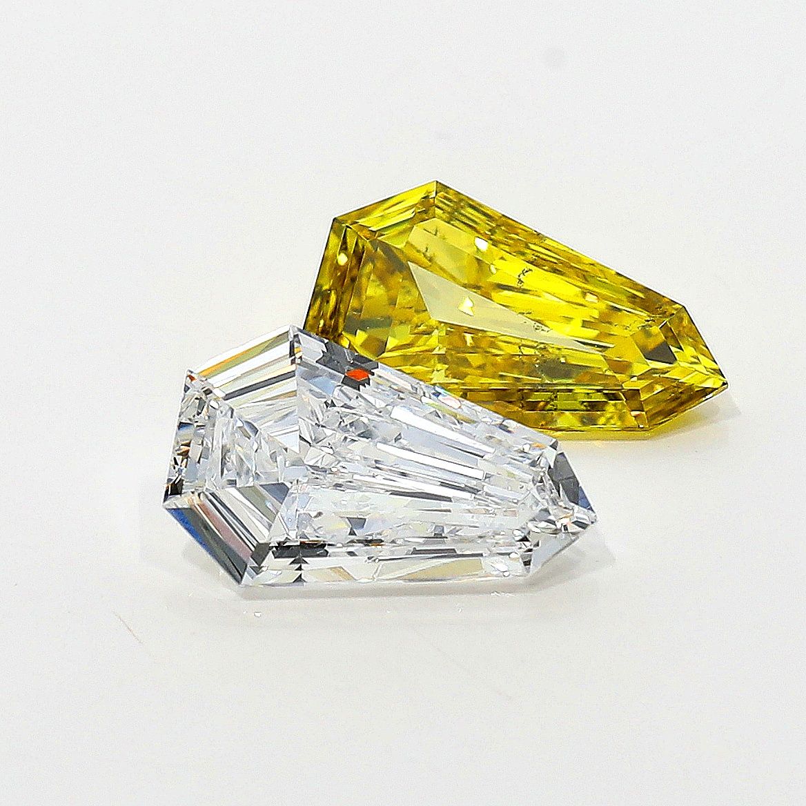 Prírodný diamant štít, VS2,...