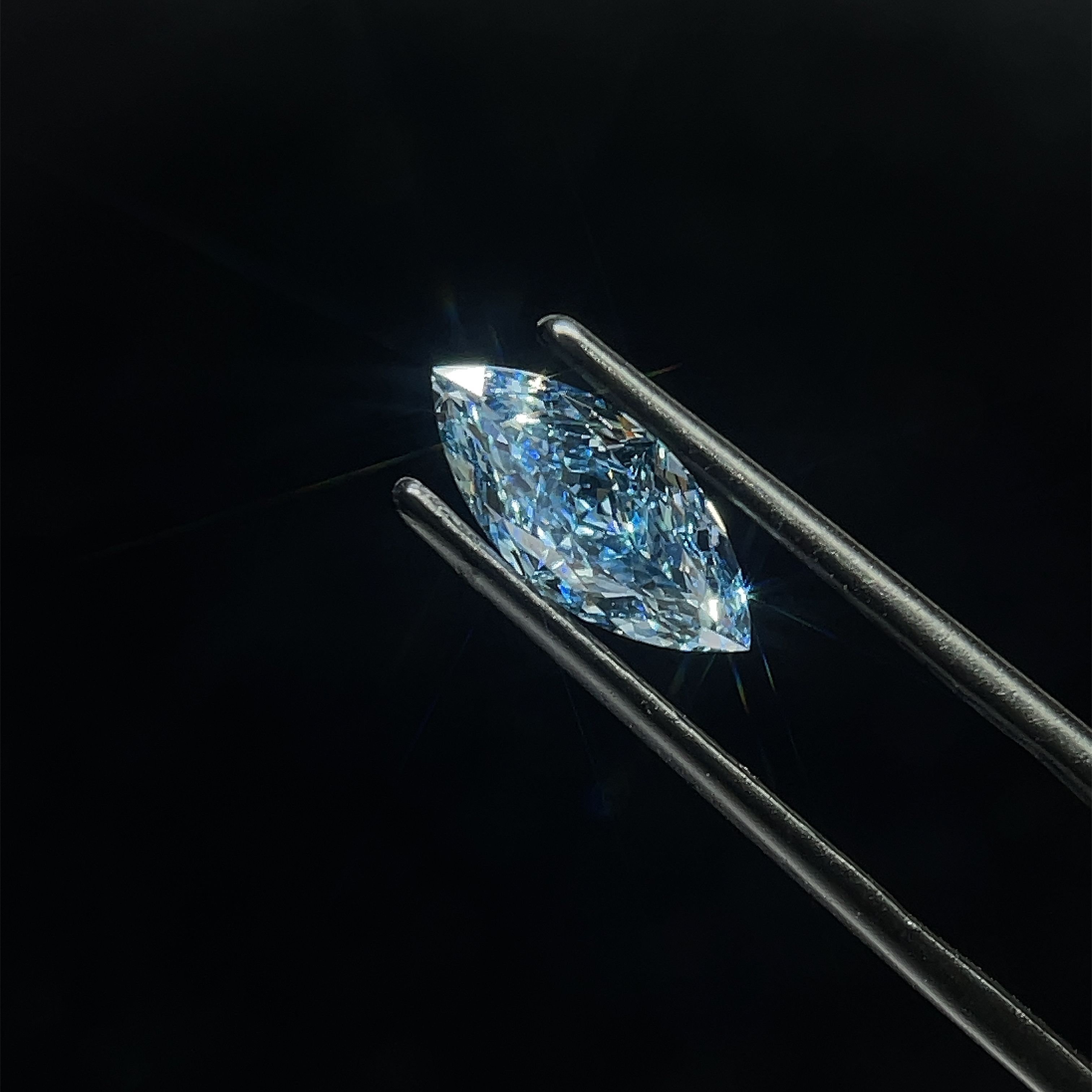 1.41 CT Fancy Vivid Blue MARQUISE