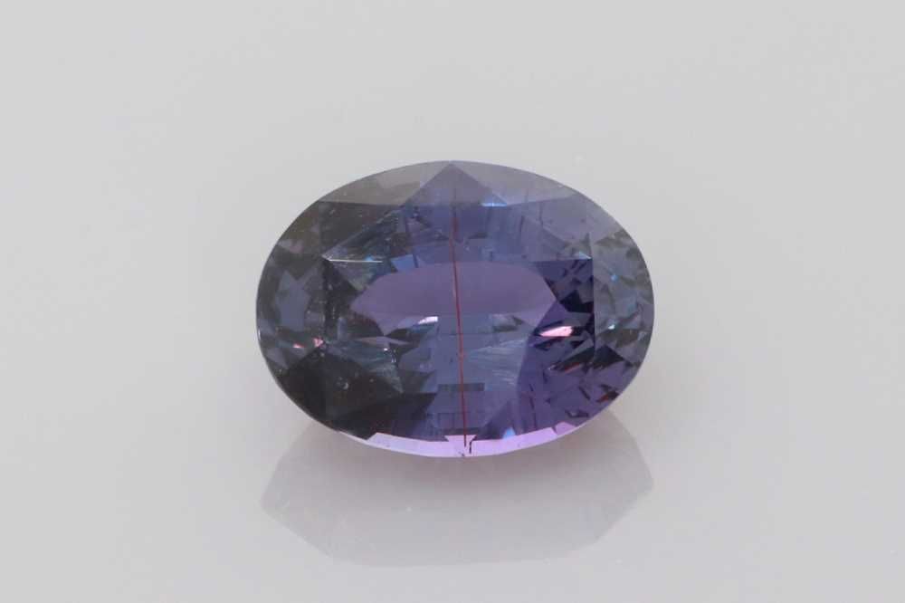 Szafir 4,03 ct, purpurowy, szlif owalny