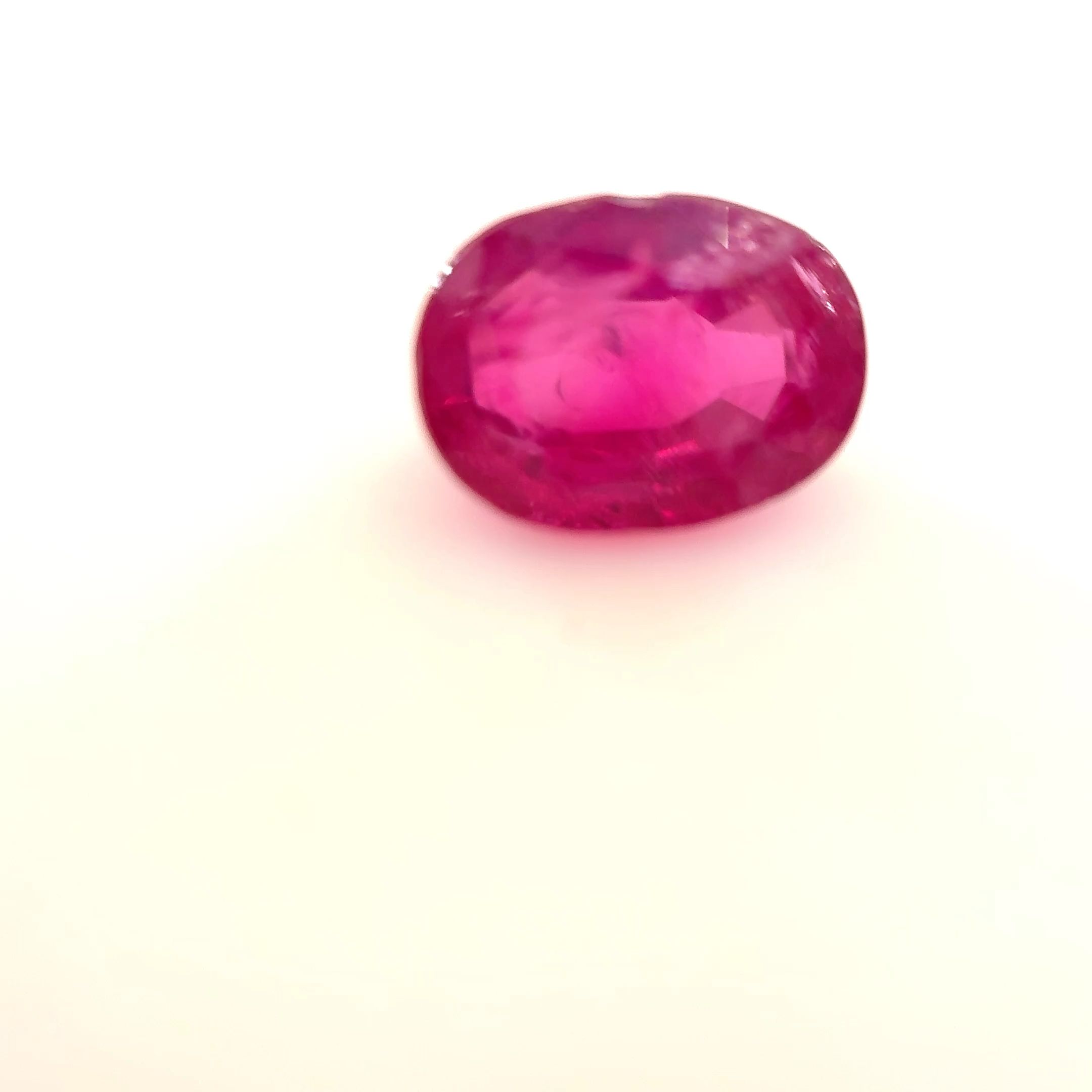 RUBY FACETED 1.83ct RED Vivid medium MI THAILAND HEATED
