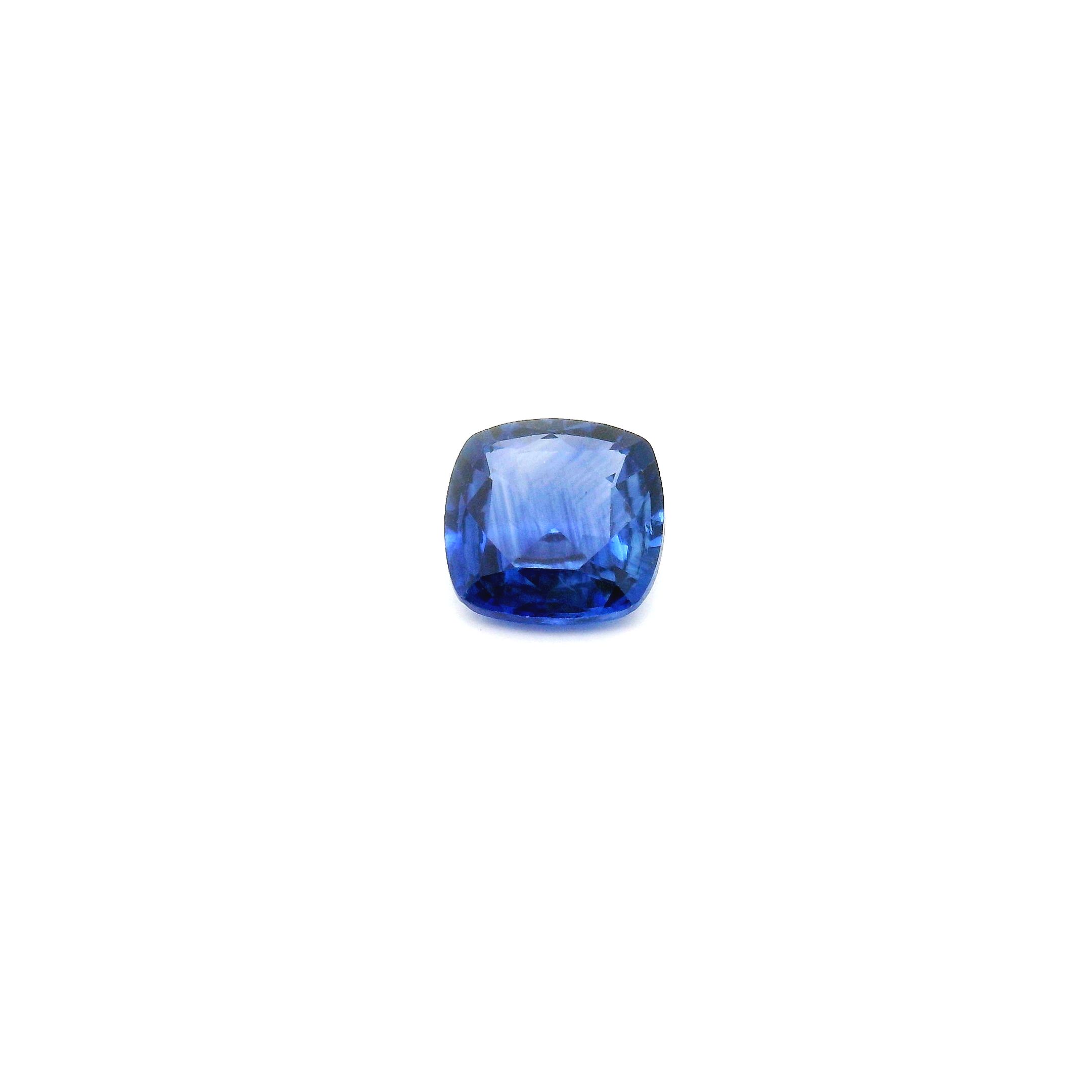 0.68 ct Cushion Sapphire