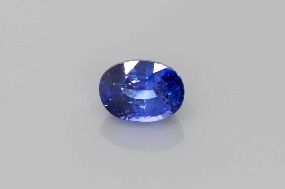 Szafir 1,58 ct, niebieski, szlif owalny