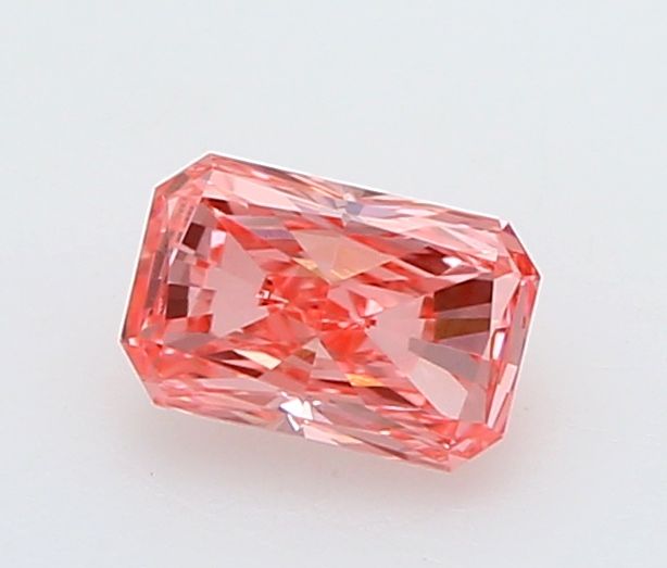 0.21 CT Fancy Vivid Pink RADIANT