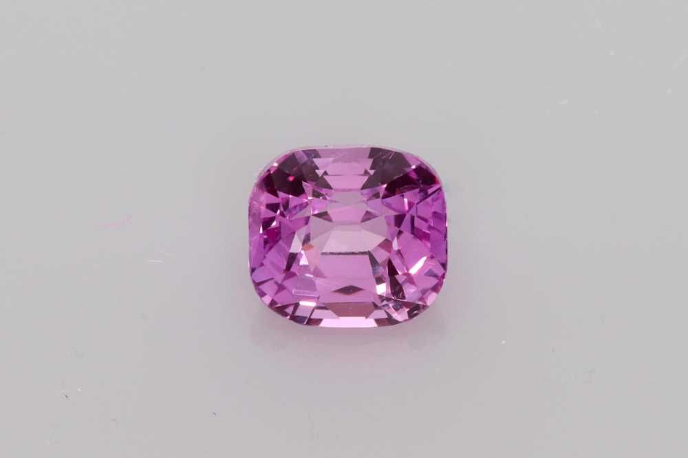 Szafir 2,05 ct, różowy, szlif cushion