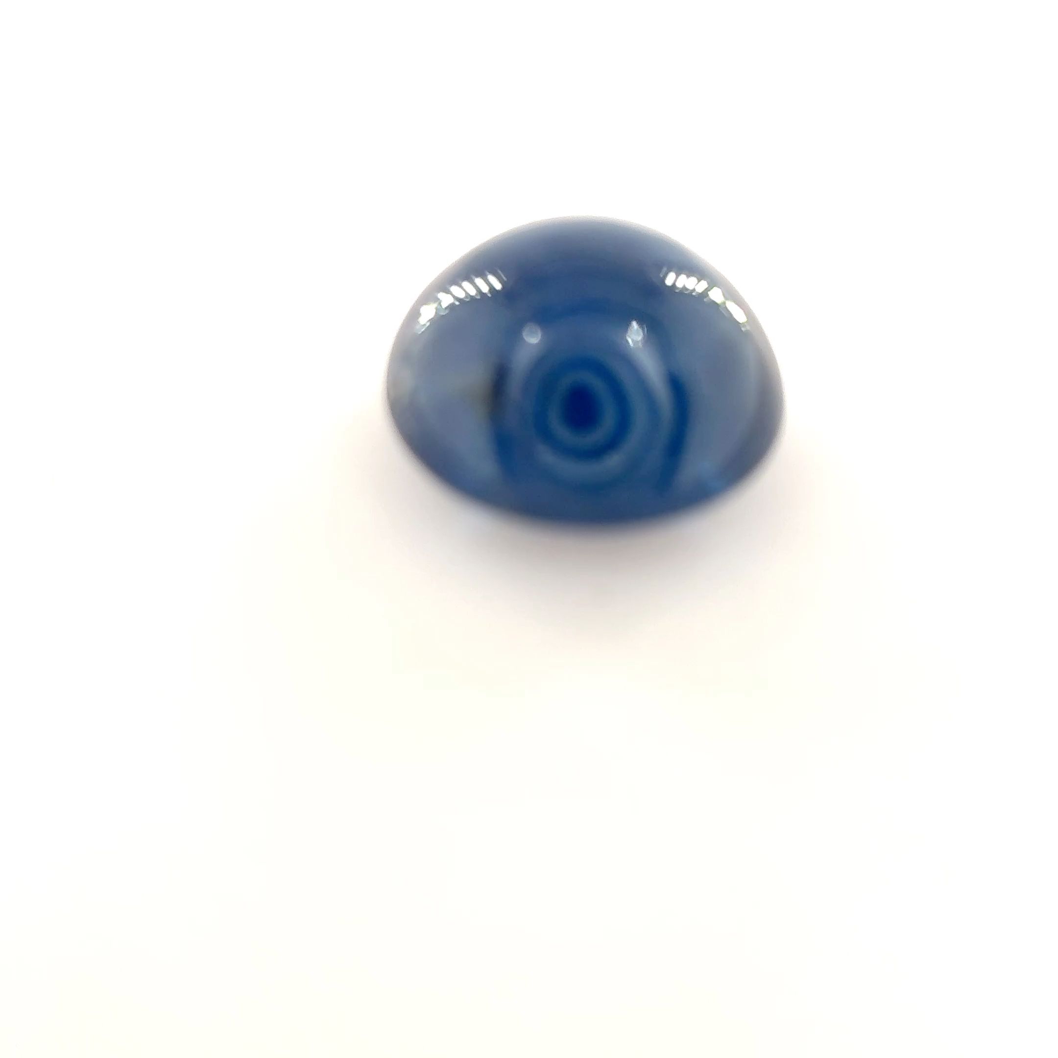 Szafir 2,42 ct, niebieski, kaboszon