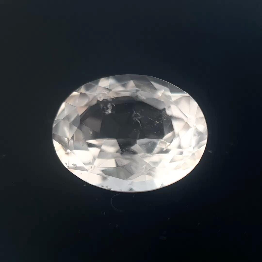 Morganit 2,75 ct, różowy, szlif owalny